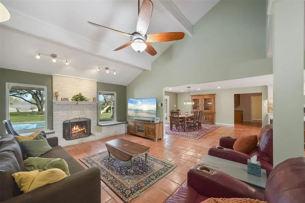 Photo of 2711 N Saddlebrook Lane
