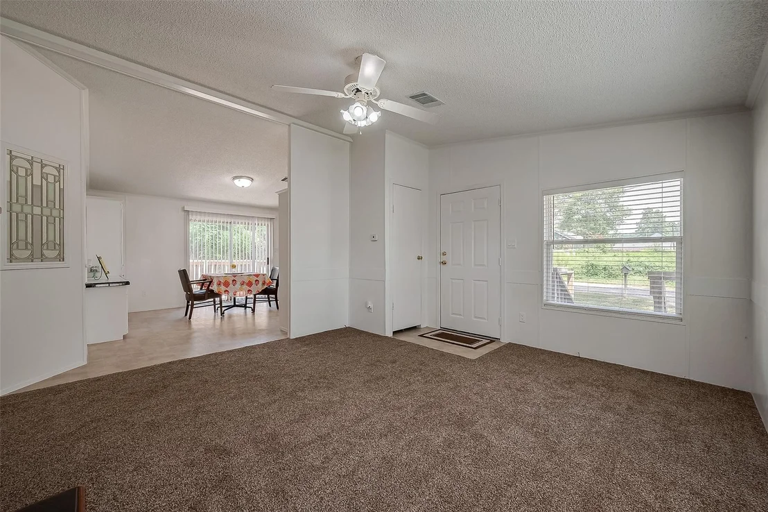 Photo of 16861 W Lynbrook
