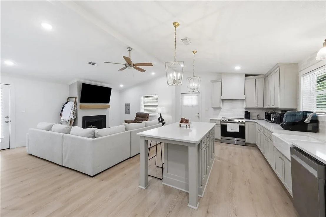 Photo of 11565 Greenway Drive
