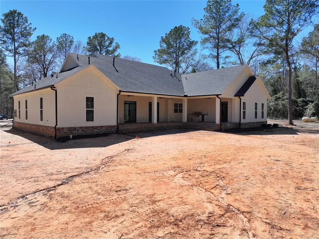 Photo of 9477 Leeward Cove