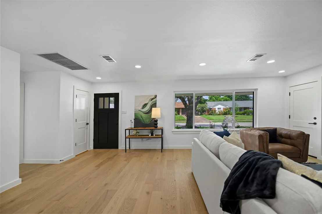 Photo of 1818 Watercrest Drive