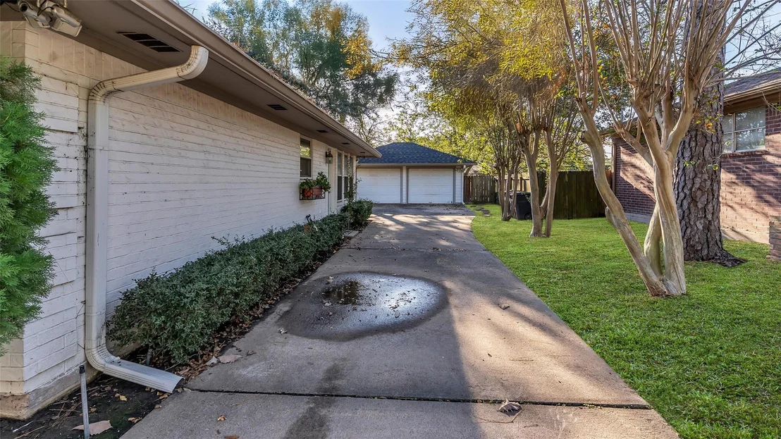 Photo of 638 Andover Street