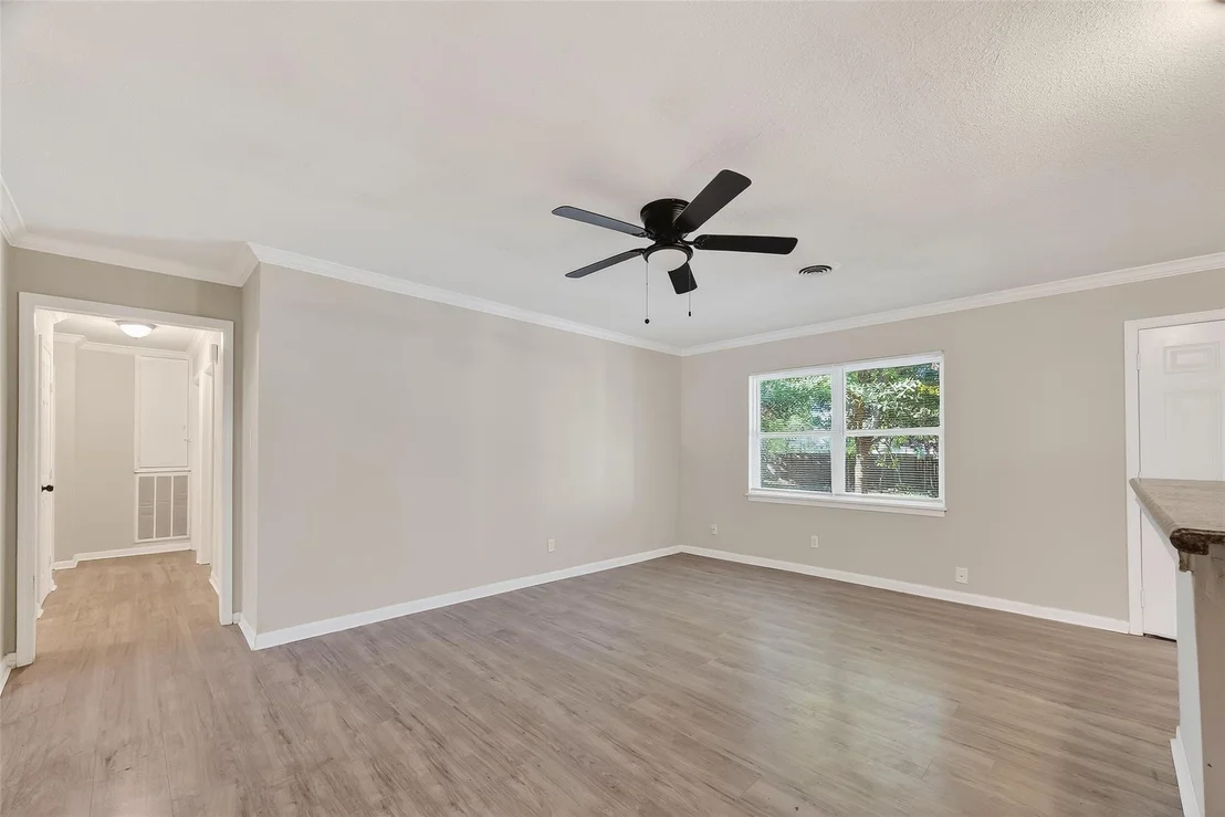 Photo of 105 Longridge Drive