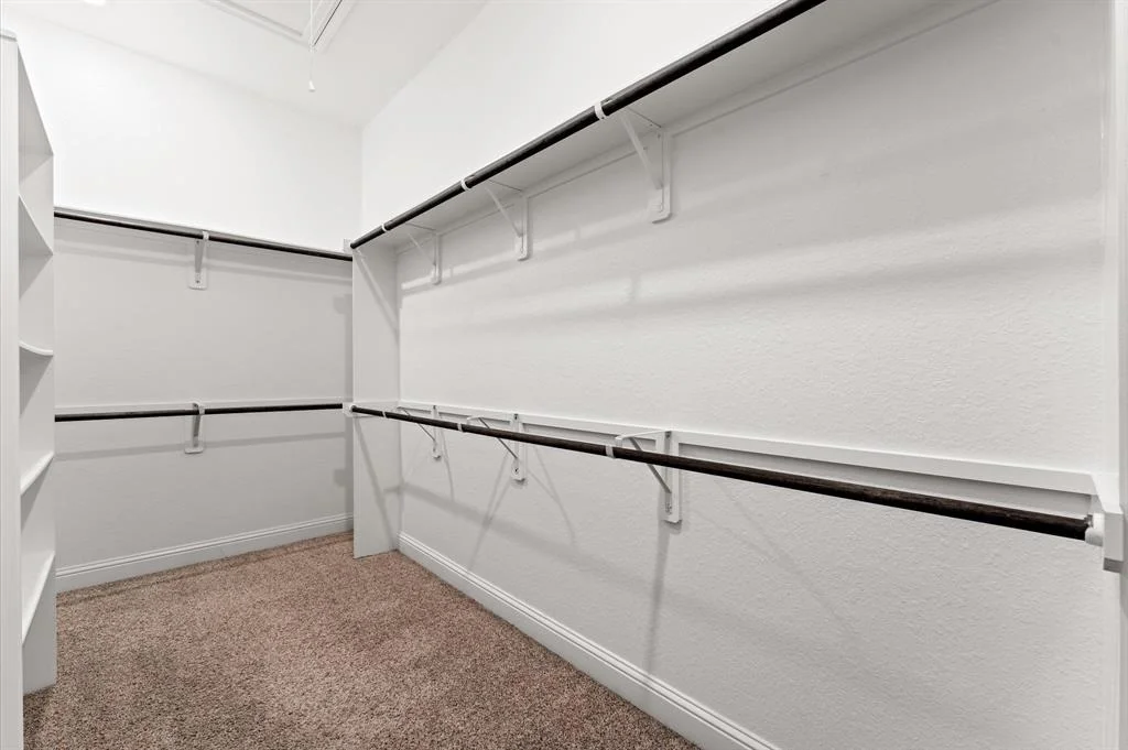 Photo of 8715 Gladiolus Drive