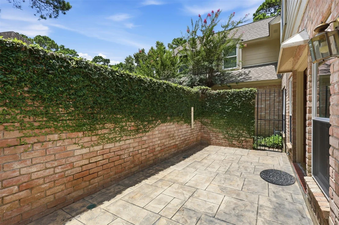 Photo of 9414 Windrush Drive