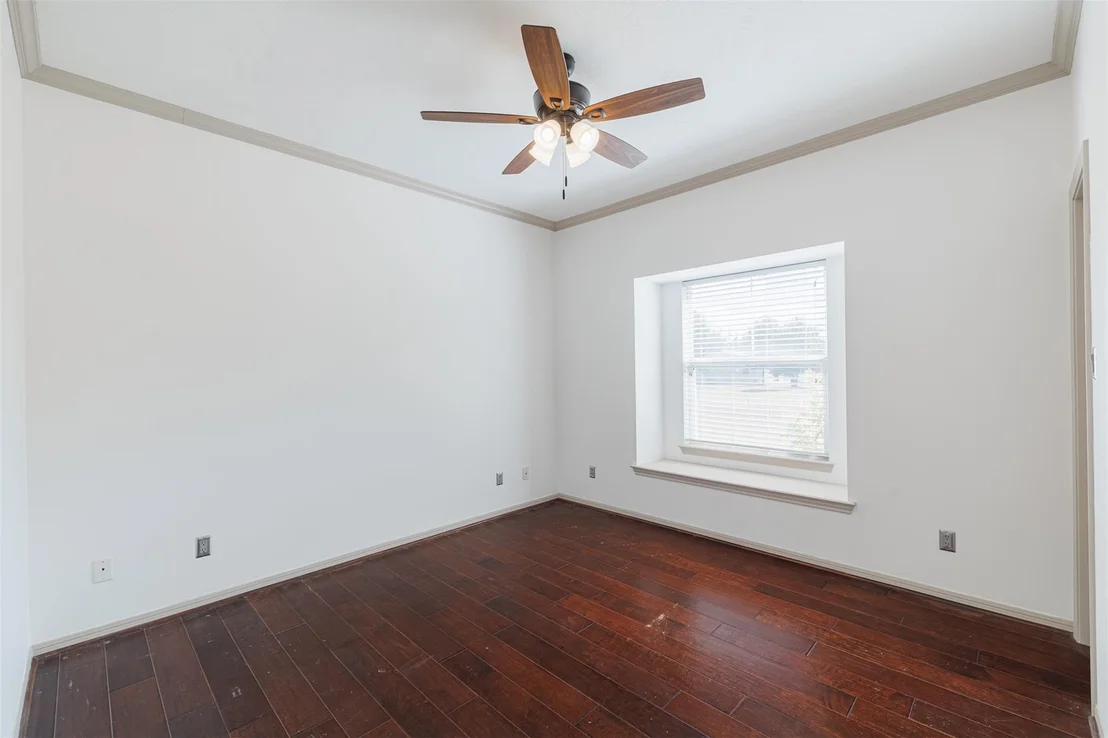 Photo of 1520 Lakefield Drive