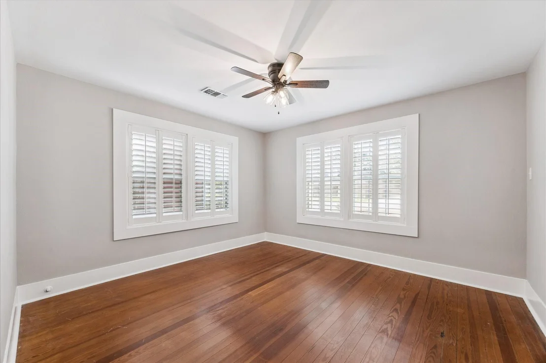 Photo of 700 4th Street
