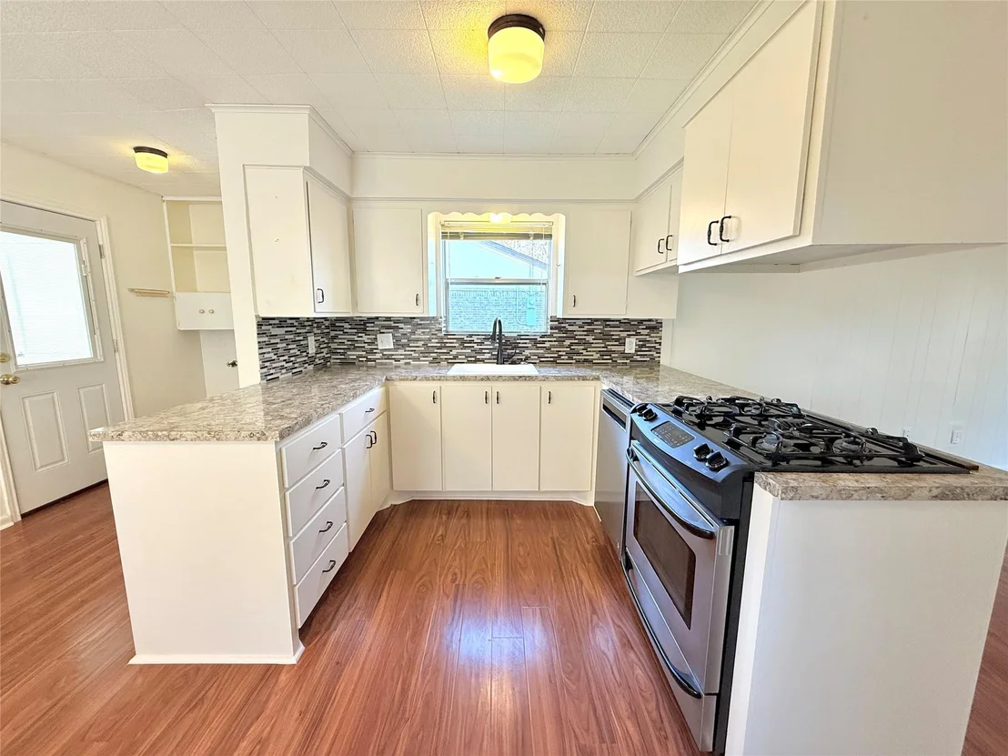 Photo of 1415 Avenue C