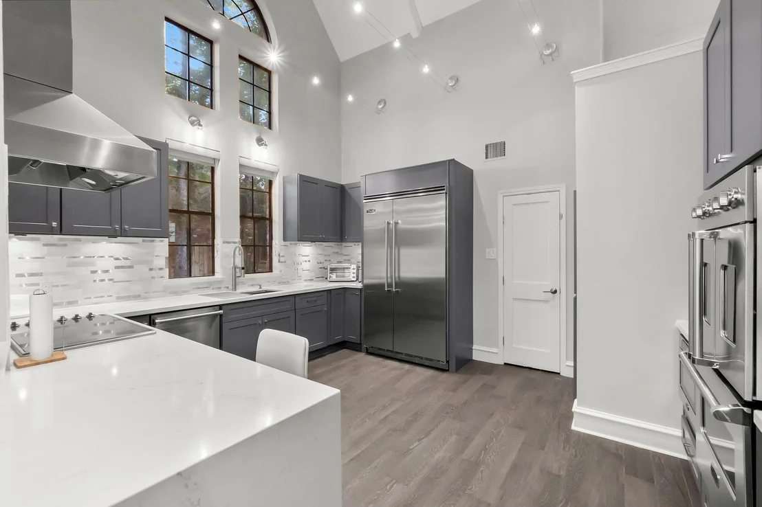 Photo of 122 E Placid Hill Circle