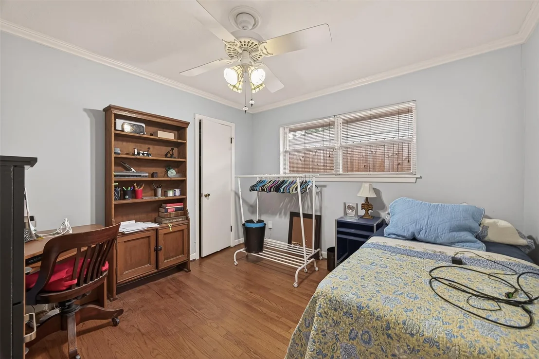 Photo of 5326 Redstart Street