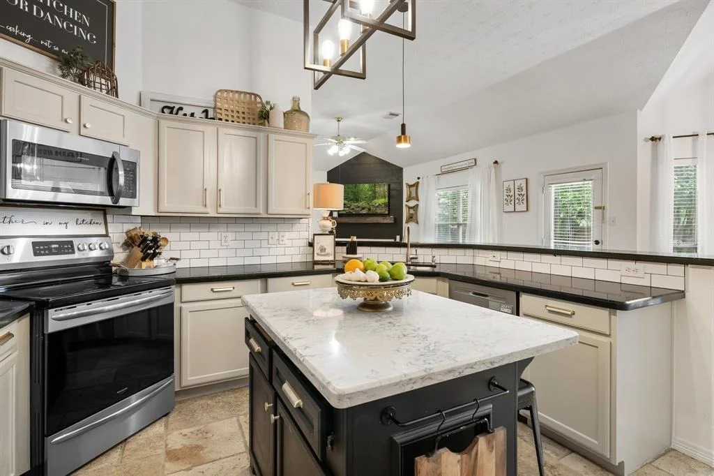 Photo of 2213 Highland Hills Drive