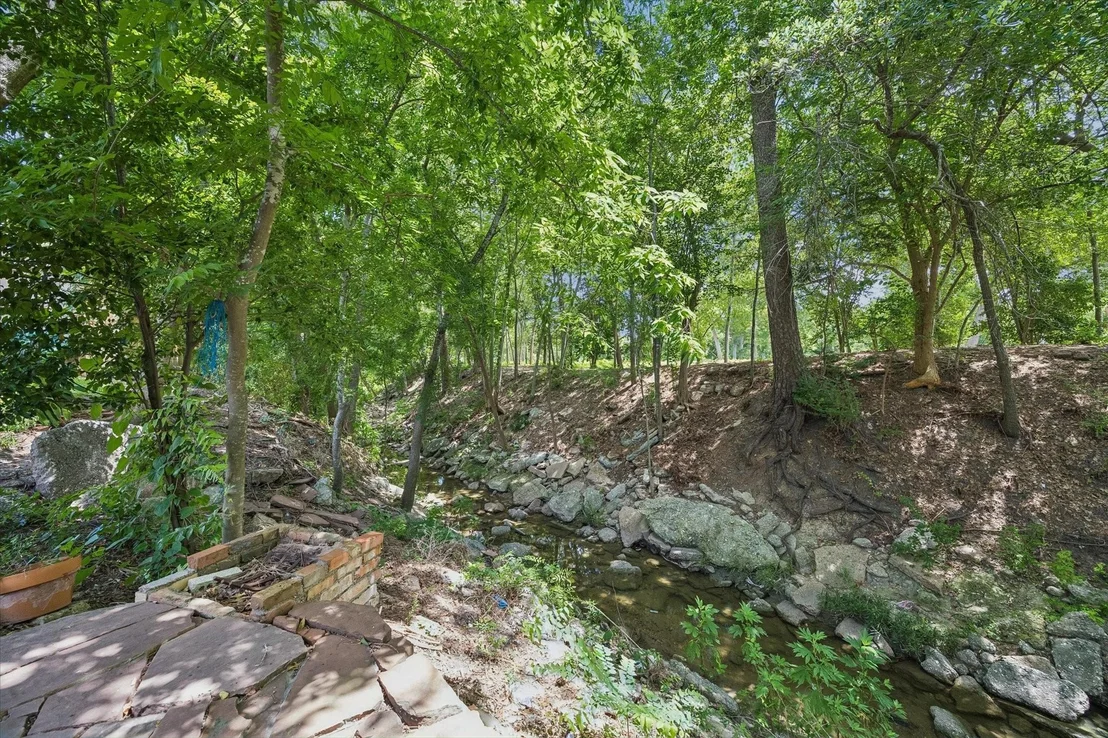 Photo of 115 Blue Willow Drive