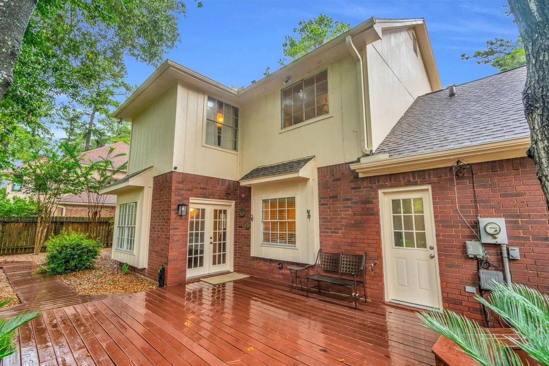 Photo of 16318 Avenplace Road