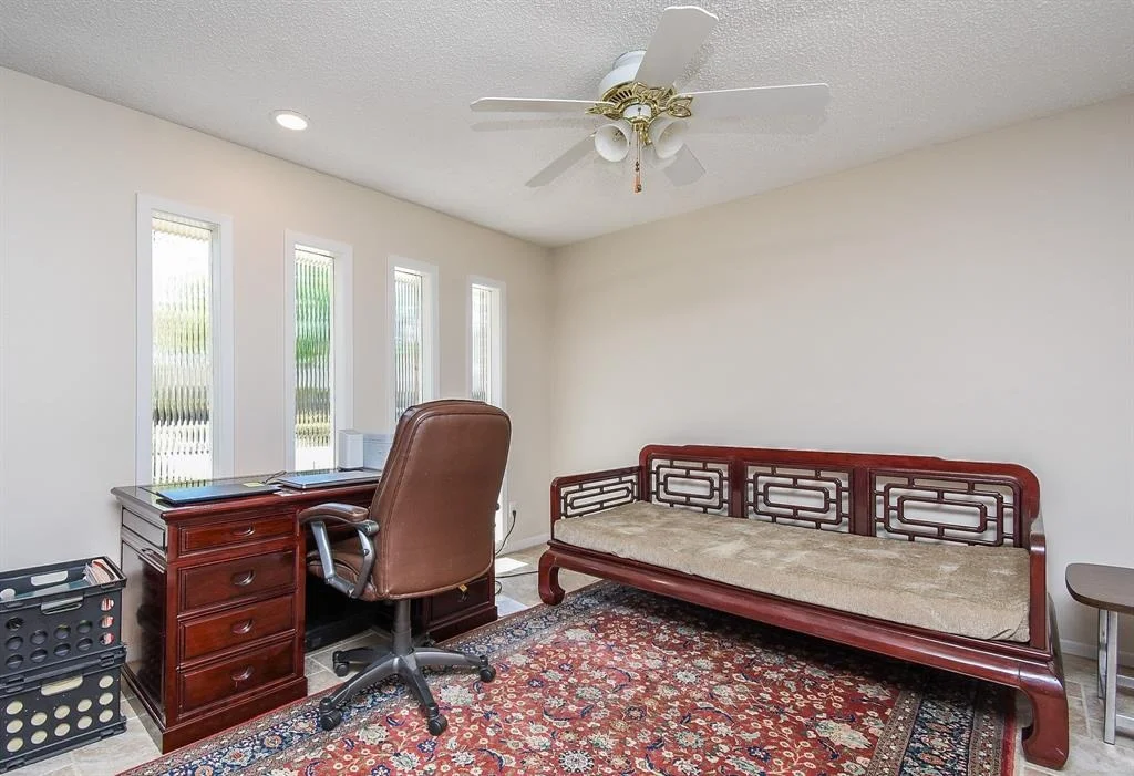 Photo of 5450 Grape Street