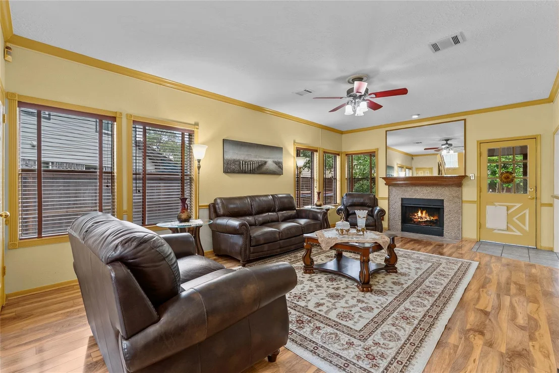 Photo of 1102 Juniper Canyon Lane