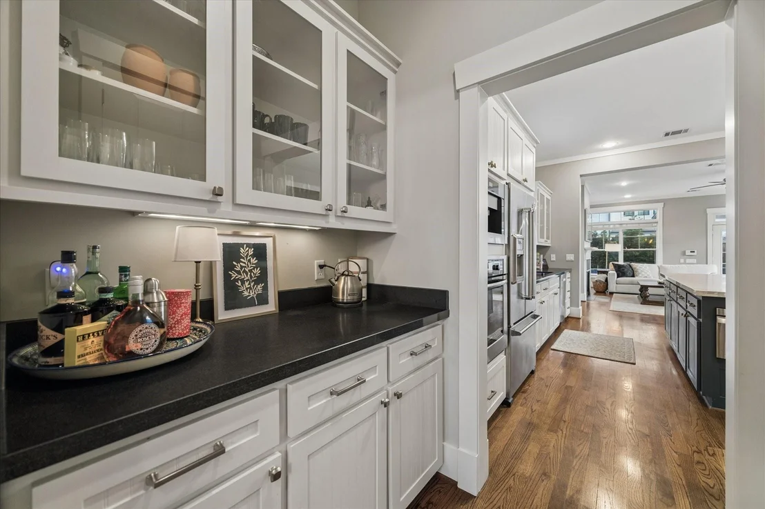 Photo of 1525 Chippendale Road