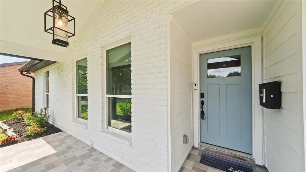 Photo of 5939 Bankside Drive