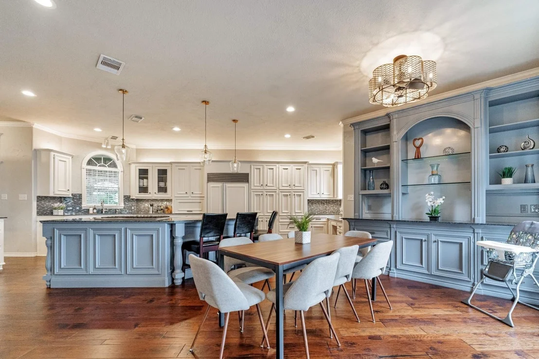 Photo of 8311 Shoregrove Drive
