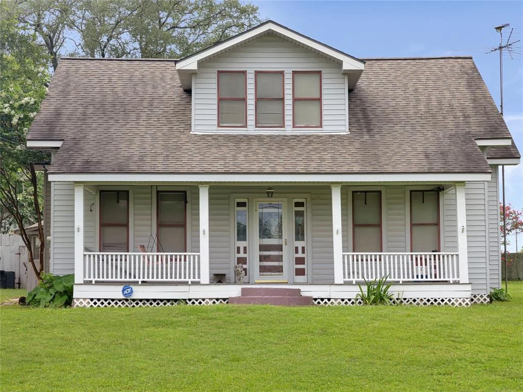 Photo of 1233 Eagle Lake Road