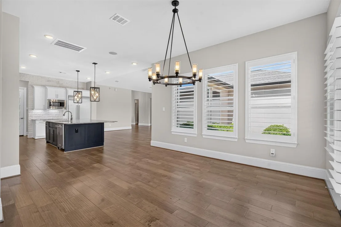 Photo of 31424 Creekside Oaks Lane