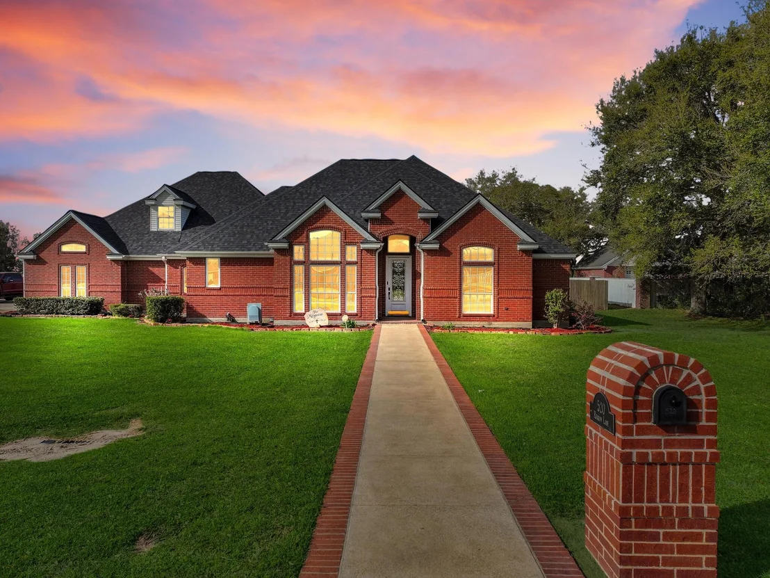 Photo of 520 Meadow Lane