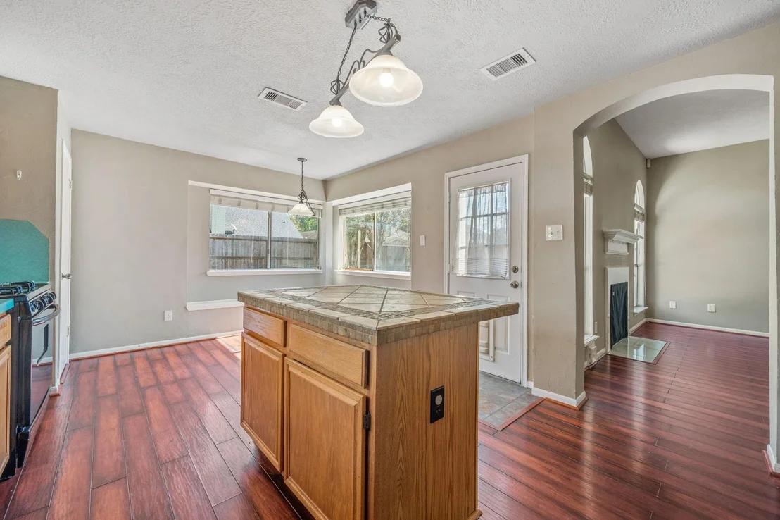 Photo of 18930 Dee Woods Drive