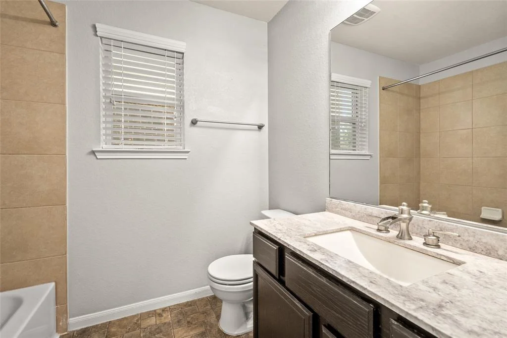 Photo of 5111 Lagoon Court