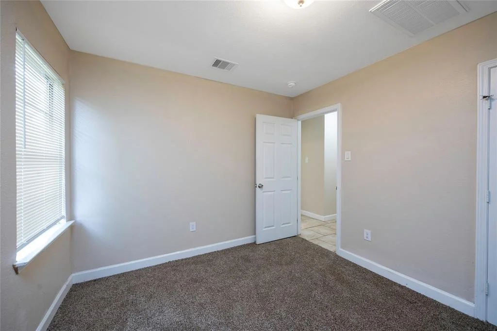 Photo of 6319 Winfield Road