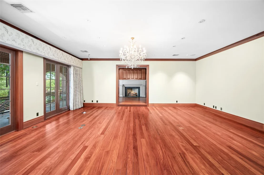 Photo of 1802 Forest Gate Circle