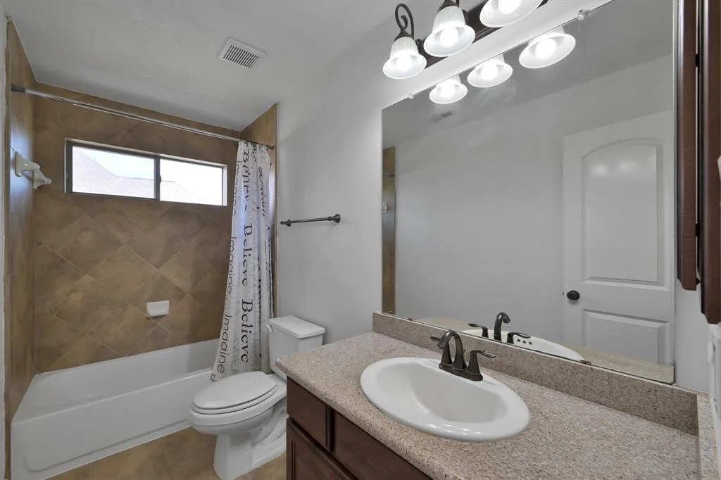 Photo of 123 E Canyon Wren Circle