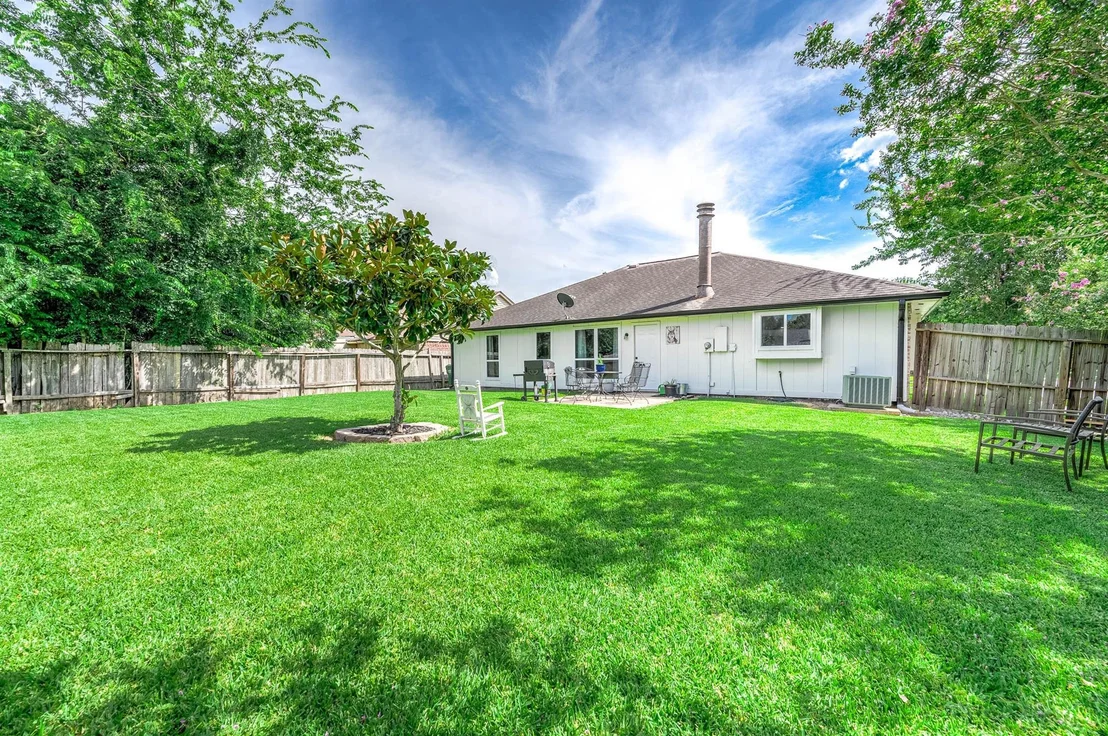 Photo of 7003 Buchanan Drive