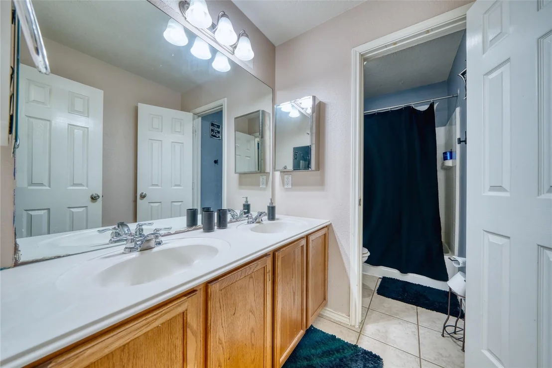 Photo of 2210 Mountain Ranch Drive