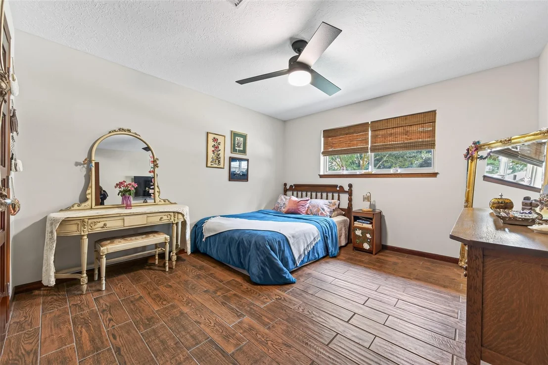 Photo of 18903 Grosbeak Lane