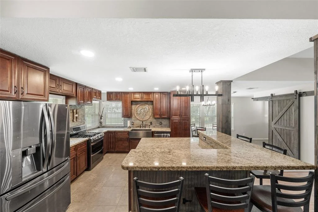 Photo of 996 Scroggins Lane