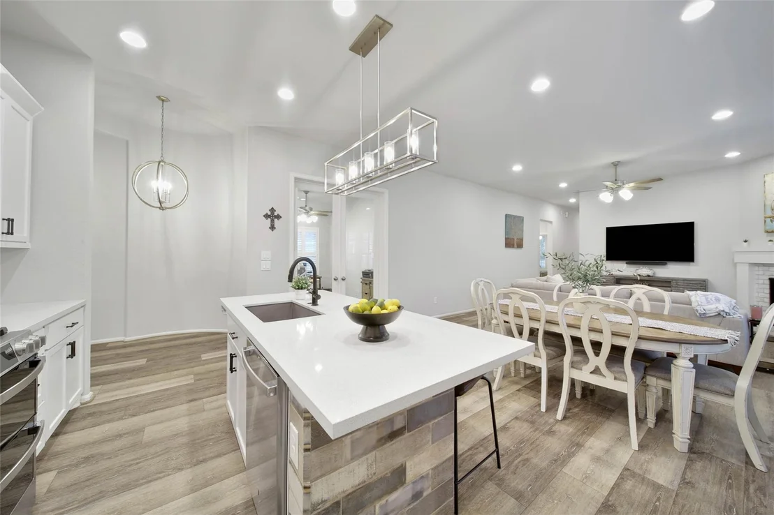 Photo of 352 Rise Lane