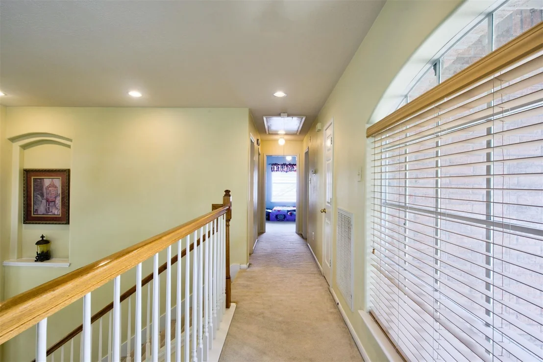 Photo of 12306 Millvan Drive