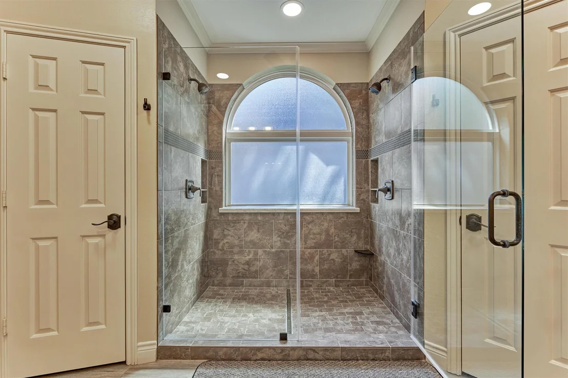 Photo of 150 Lake View Circle