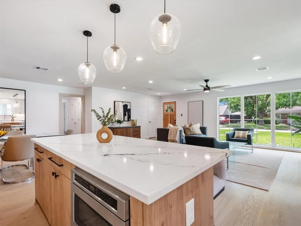 Photo of 10651 Mayfield Road