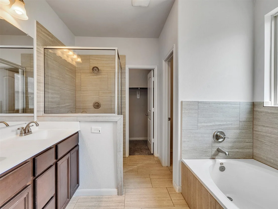 Photo of 10026 Thicket Park Lane
