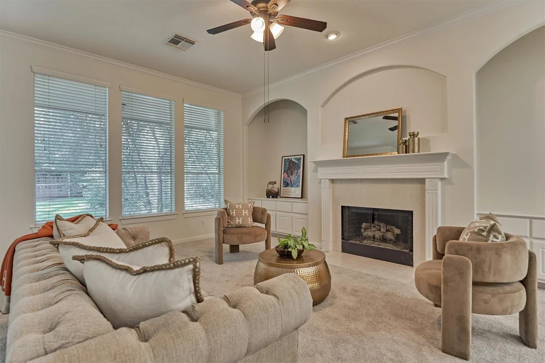Photo of 27 S Belfair Place