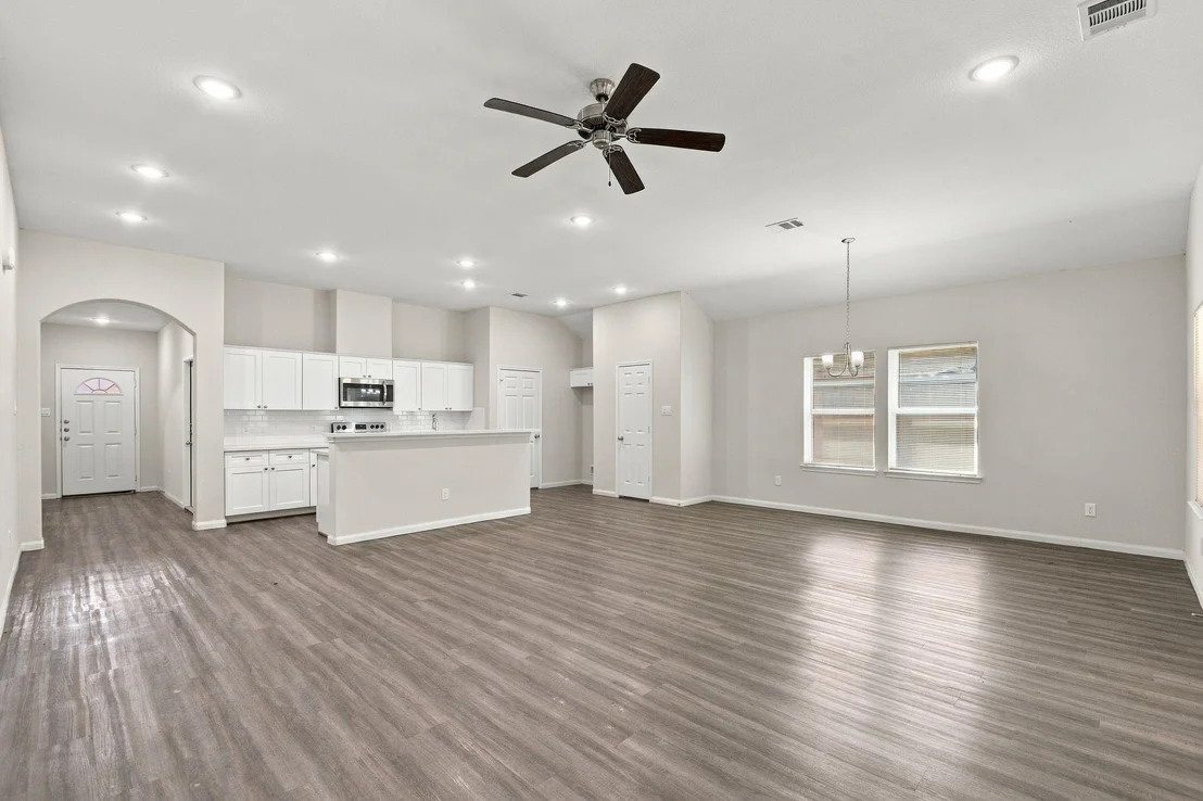 Photo of 2150 Mosher Lane