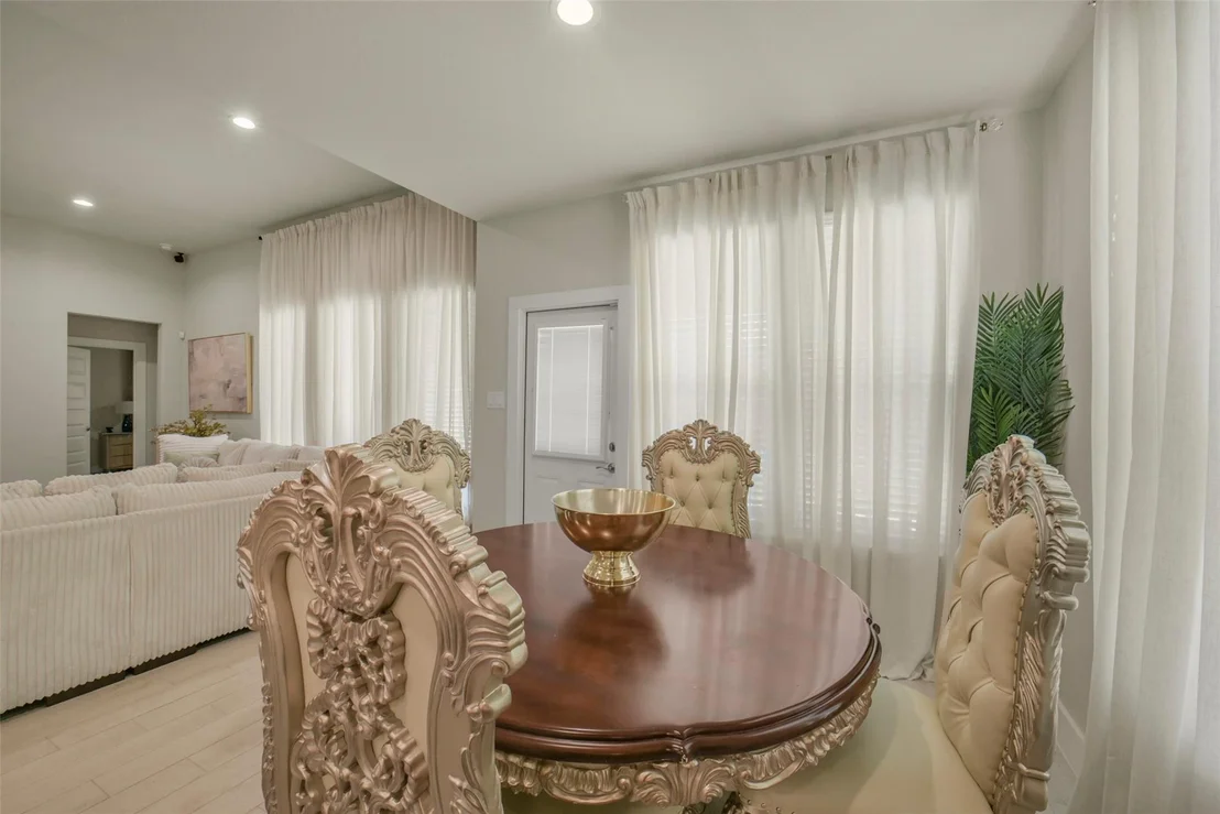 Photo of 23610 Iris Field Court