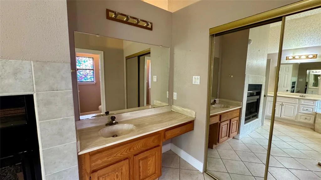 Photo of 2406 Shady Bayou Lane