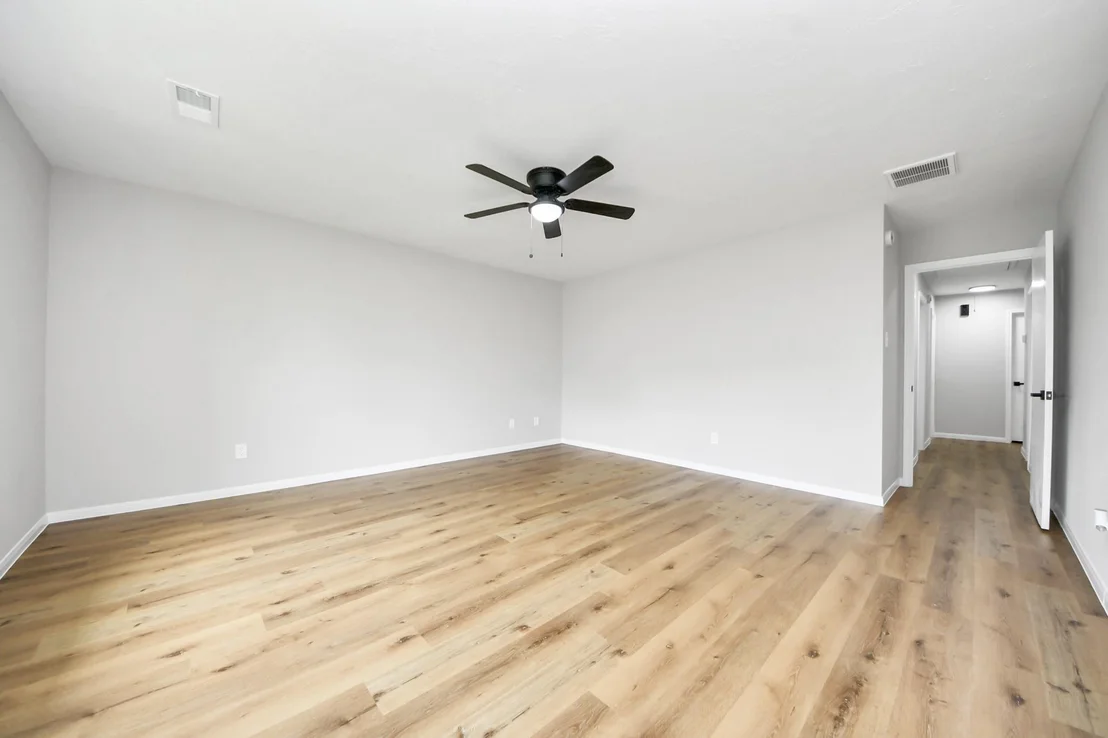 Photo of 15307 Streatham Circle