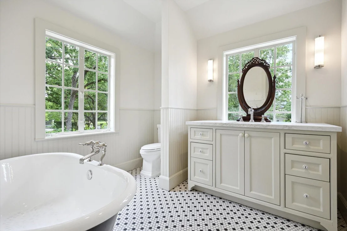 Photo of 4019 Inverness Drive