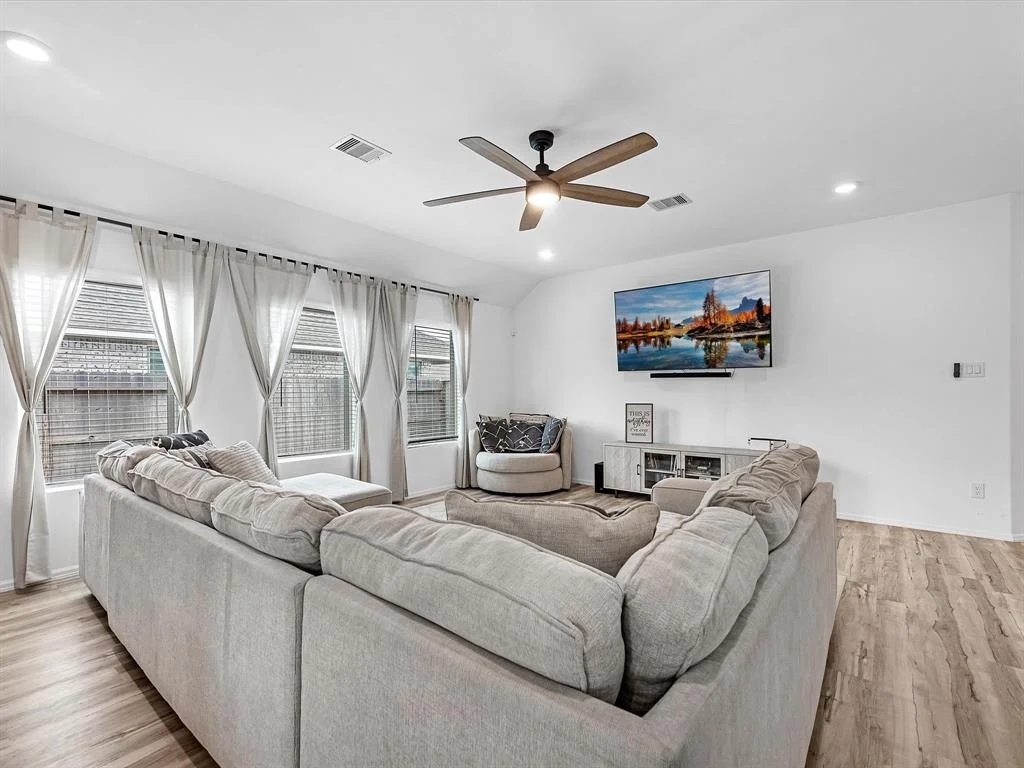 Photo of 3803 Falling Moon Lane