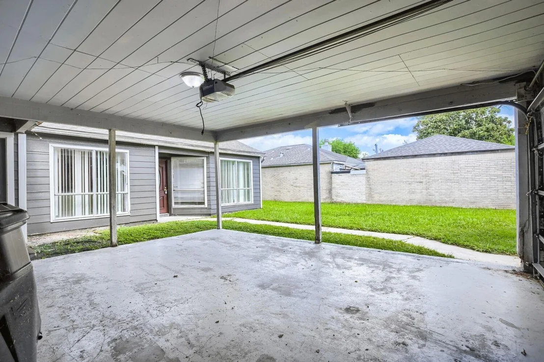 Photo of 12410 Sungate Lane
