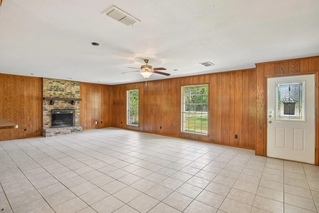 Photo of 20123 Edworthy Road