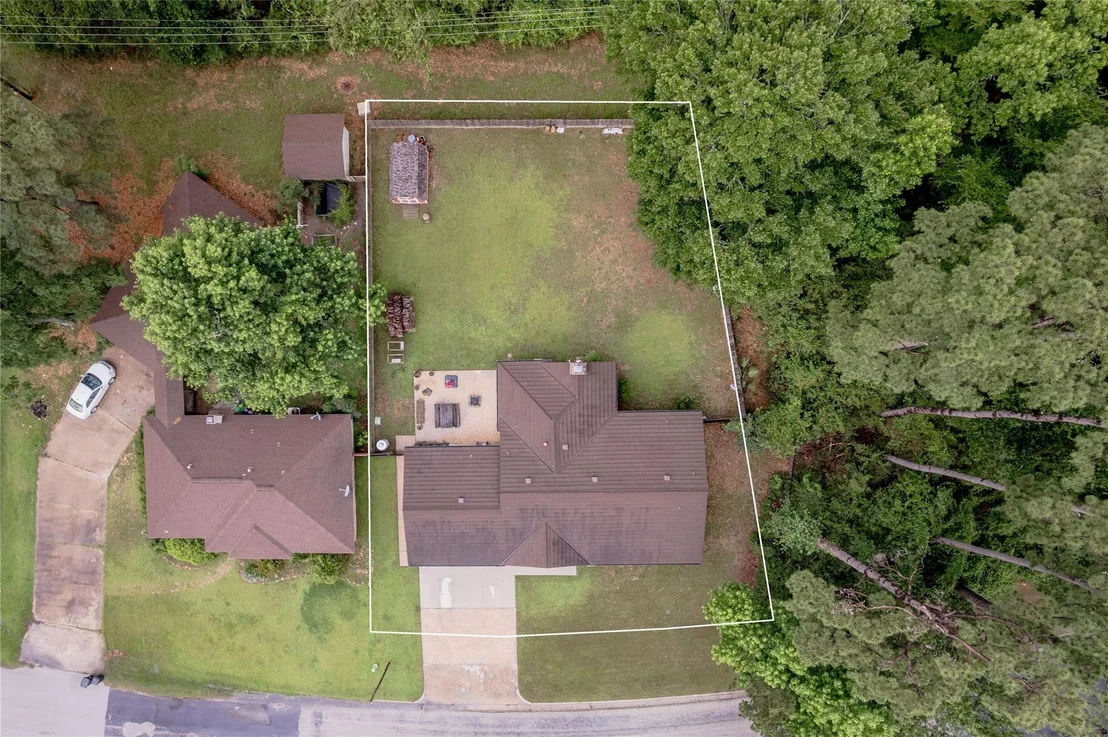 Photo of 198 Westwood Drive E
