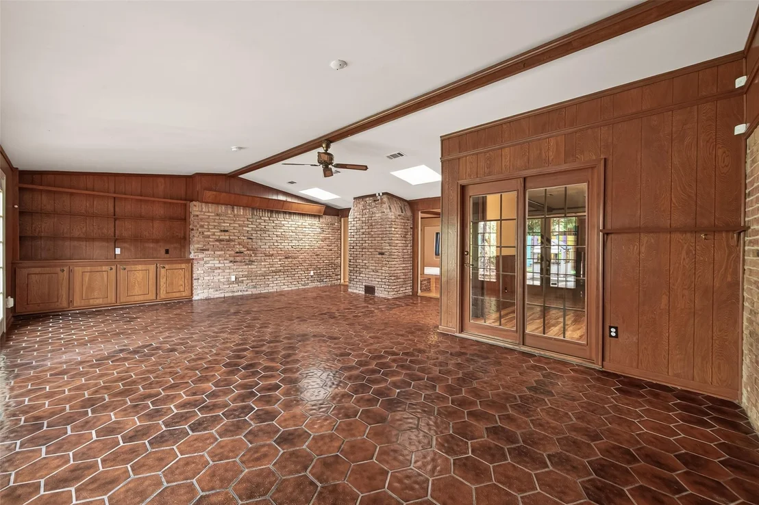 Photo of 6210 Claridge Drive